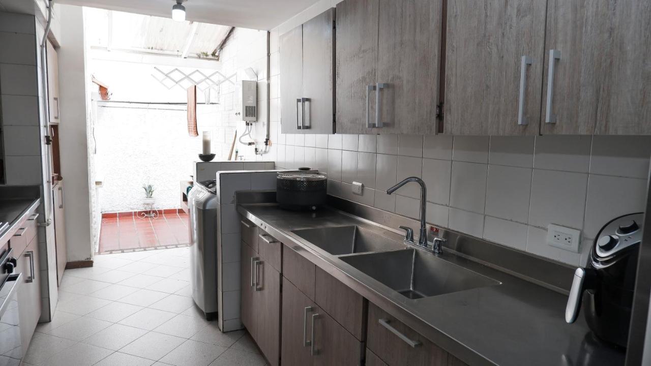 Casa La Palma Habitacion Cielo เมเดยิน ภายนอก รูปภาพ
